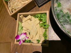 -盡膳口福跷脚牛肉火锅(合生汇购物中心店)