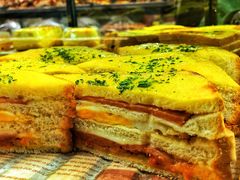 -宏发红西饼屋(天津路店)