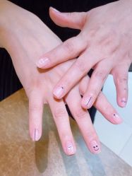 -赢韵美甲美睫瑞士净斑中心