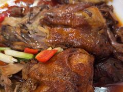 -芦茨金富饭庄·25年老字号·专做稻草鸡