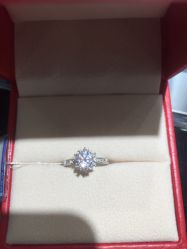 -威德钻石-克拉钻大本营(南京东路店)