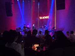 -TZ House音乐现场(来福士中心店)