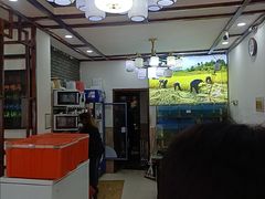 -湖南人家湘菜馆(镇江路店)