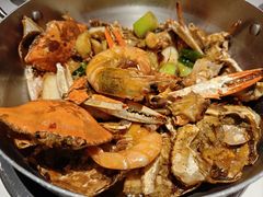 -七欣天香辣蟹火锅(闵行浦江欢乐颂店)