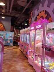 -卡通尼乐园(龙湖六合天街店)
