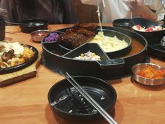 -肥肥虾庄·金牌油焖大虾(杨园滨江时代walk店)