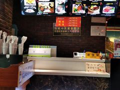 -菲尼克斯牛排店(杉杉奥特莱斯店)