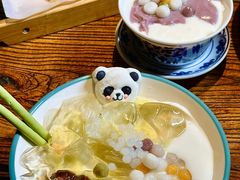 -八月美食小馆(银泰城总店)