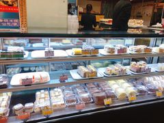 面包甜点陈列柜-新侨三宝乐面包店(崇文门店)