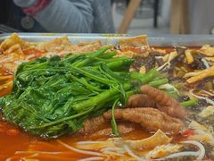 -在巷子里的烤肉店·螺蛳粉烤鱼·牛蛙(和美城店)