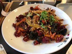 -拿渡·水煮鱼麻辣香锅(王府井奥莱·香江小镇店)