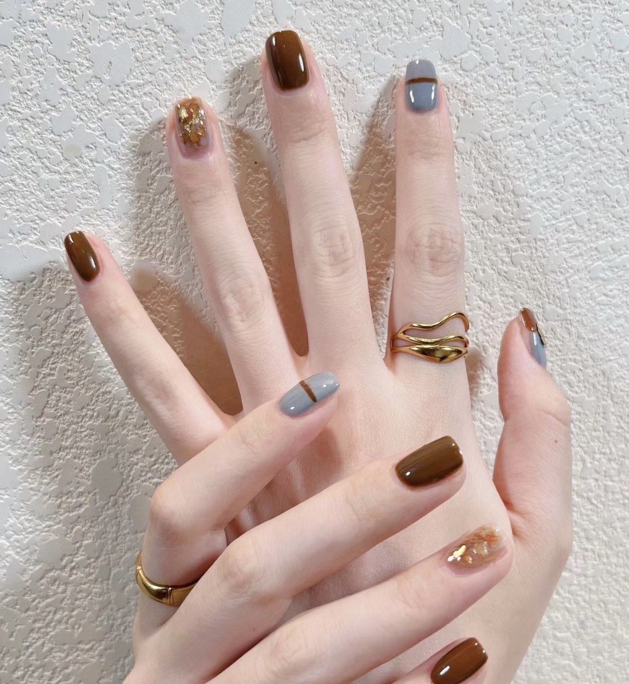 跳色美甲,跳色美甲款式,亮片美甲,简约登,毛衣美甲,冬日搭配