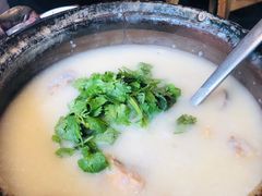 -稻鲜记潮汕砂锅粥