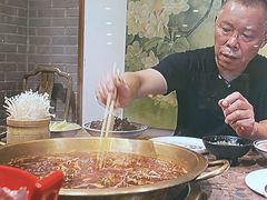 -沸炉重庆老火锅(军事博物馆店)