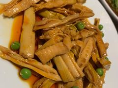 咸肉豆瓣煮春笋-老头儿油爆虾(胜利河美食街店)