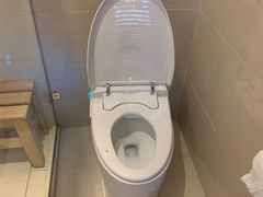 -兴芮温泉度假区