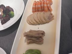 -HOMES上海本帮菜(襄阳公园店)
