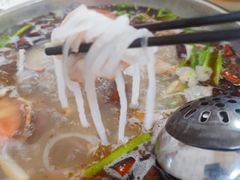 -冒牌富源酸菜猪脚火锅(沐春园店)