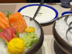 三文鱼-極上萬膳·日料放题(来福士江景店)