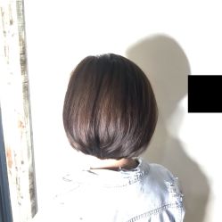 -UN·SAKA 右嗯造型