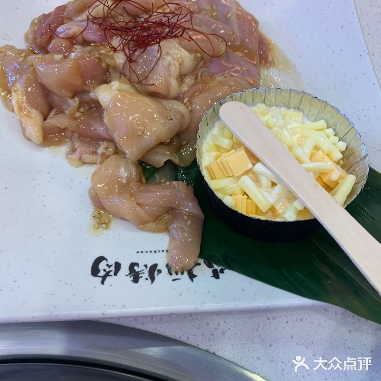 这家店在天街刚开业时人满为患，要等很久