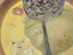 -洱火云南酸菜牛肉火锅(石景山当代商城店)