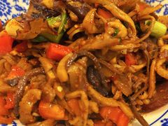 烟笋腊肉钵-新新湘菜馆(新中街二条店)