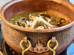 -菌海森林·非遗野生菌火锅(西山区滇池路摩根道店)