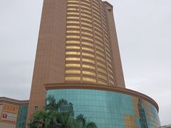 -深圳君逸国际酒店(龙岗横岗塘坑地铁站店)