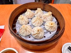 -莱莱小笼·乔艾