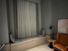 -上海虹桥中心爱琴海亚朵S酒店