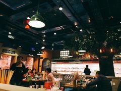 大堂-两三事小郡肝串串香火锅(桂庙店)