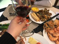 -东方红海鲜百汇(国际大厦店)