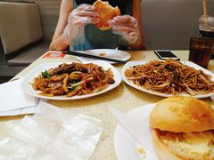 -香港新发烧腊茶餐厅(万象店)