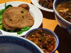 大肠辣肉-沪西老弄堂面馆(定西路店)