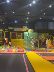 -蹦蹦跳跳(新奥购物中心店)