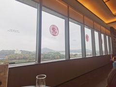 -上海佘山世茂艾美酒店