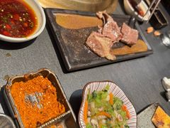 -铭牛烧肉·和牛海鲜自助(高新月牙湖店)
