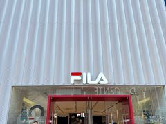 -王府井奥莱棋盘山小镇