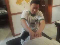 -孙三拨按摩拨筋(五一路店)