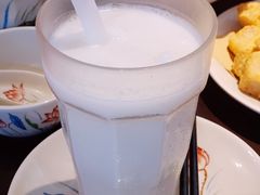 -大头虾越式风味餐厅(光明广场店)