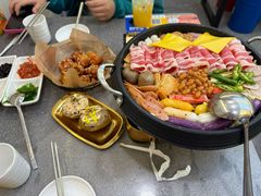 -豚妈妈汤饭·部队锅(南京东路店)