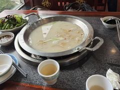 -老来福·非遗酸汤兔(凯旋路店)