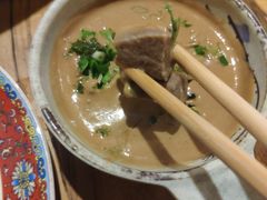 -毛辣果·贵州红酸汤牛肉火锅(西单店)