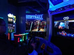-世代星球·保龄球·镭战真人CS·团建(杨浦店)
