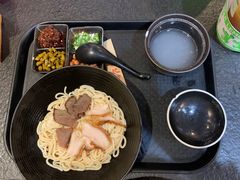 -勝记粉库桂林米粉非遗传承(西街店)