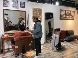-纯剪男士理发馆·烫染专业店