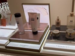 -奥伦纳素Erno Laszlo