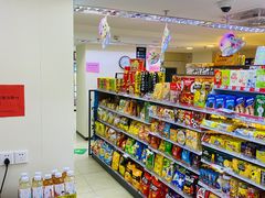 -全家便利店(愚园店)