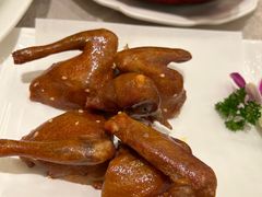 脆皮乳鸽-新南华大酒店(广中店)